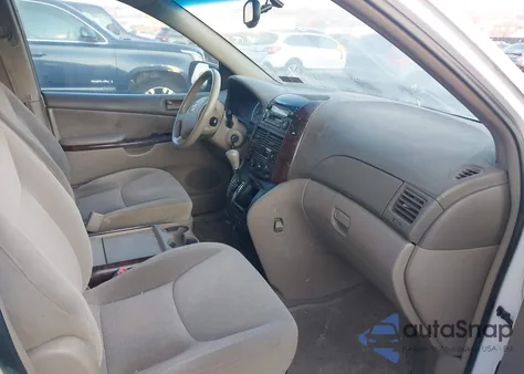 2005 Toyota Sienna Le из США, поврежденный, VIN 5TDBA23C55S036200